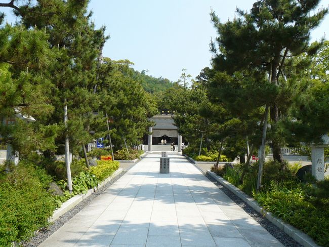 ���ɐ��Đ_��