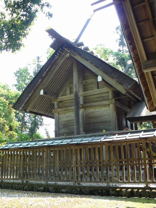 ���ɐ��Đ_��