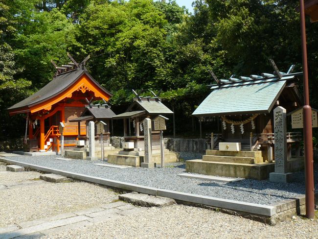 ���ɐ��Đ_��