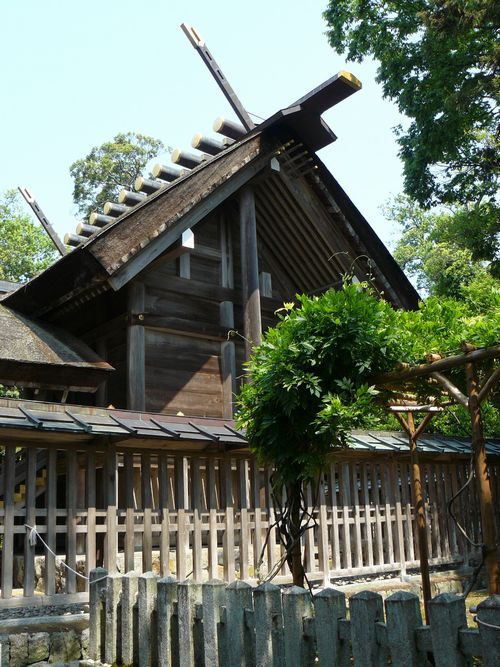 ���ɐ��Đ_��