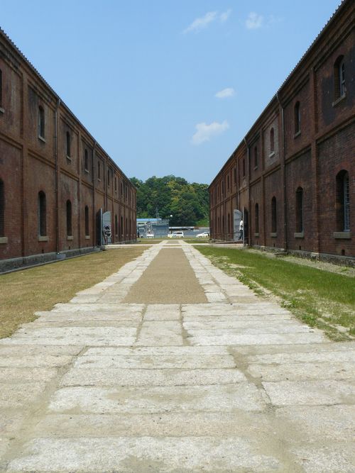 �ԗ����q�ɌQ